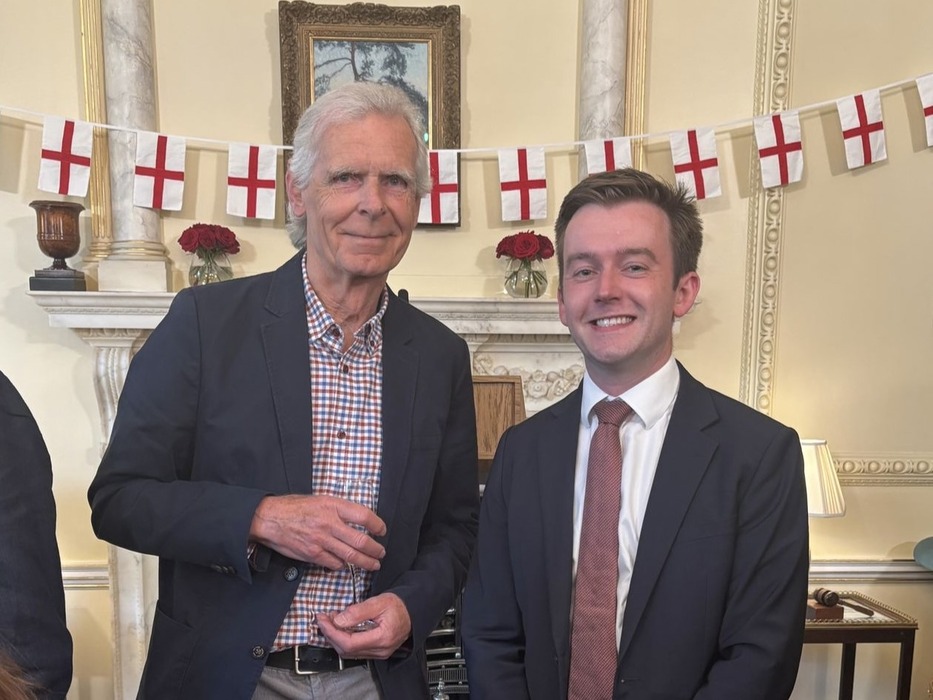 Tom Rutland and Ropetackle's Martin Allen at No 10