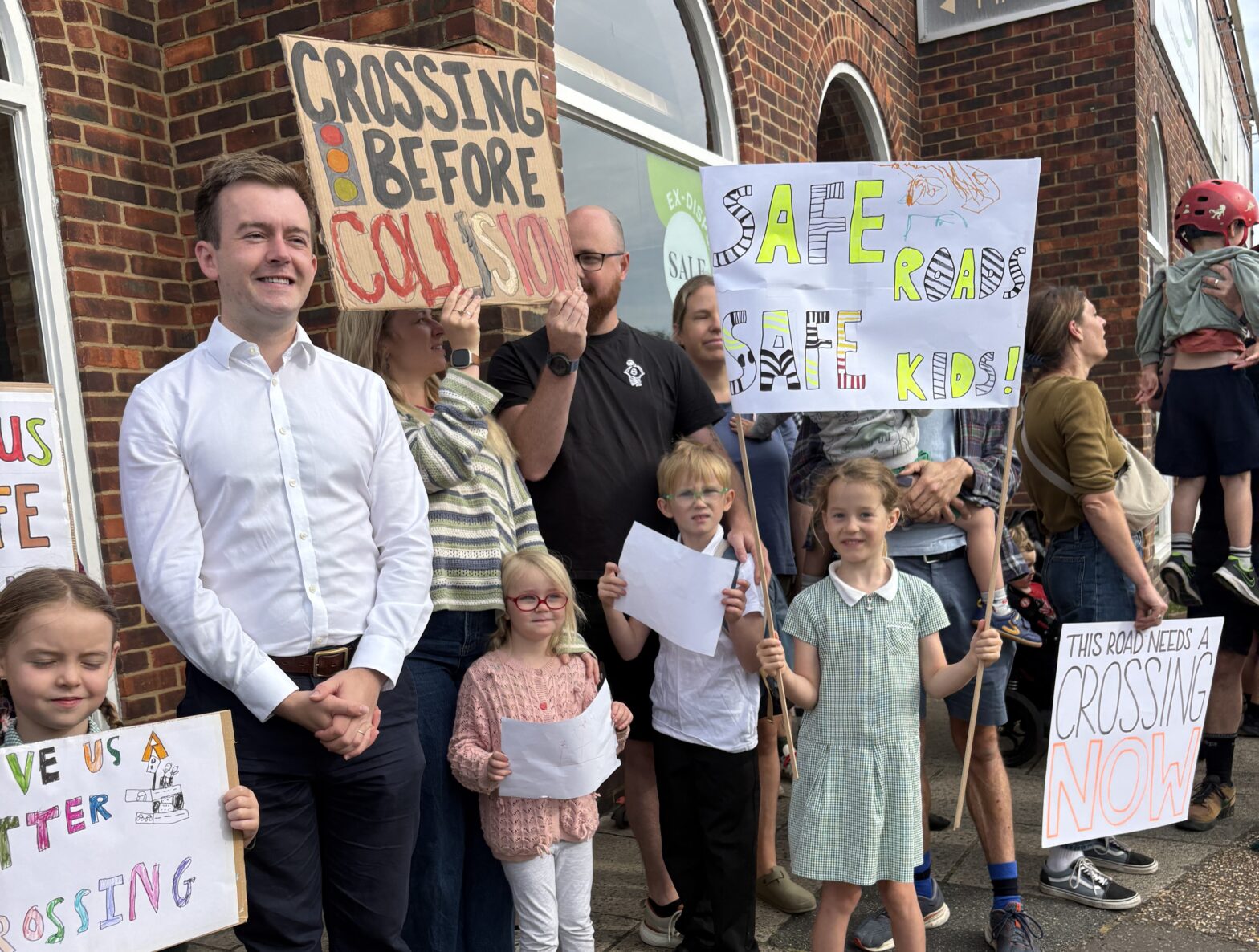Tom Rutland MP at a school road safety demonstration on Broadwater Road.